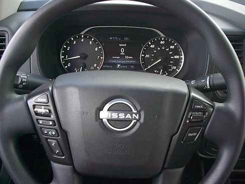 Used 2024 Nissan Frontier S image 17