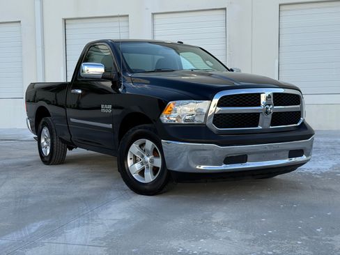 Used 2013 RAM 1500 ST RWD image 3