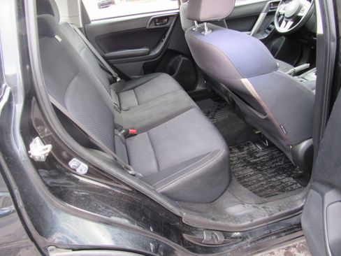 Used 2017 Subaru Forester 2.5i image 18