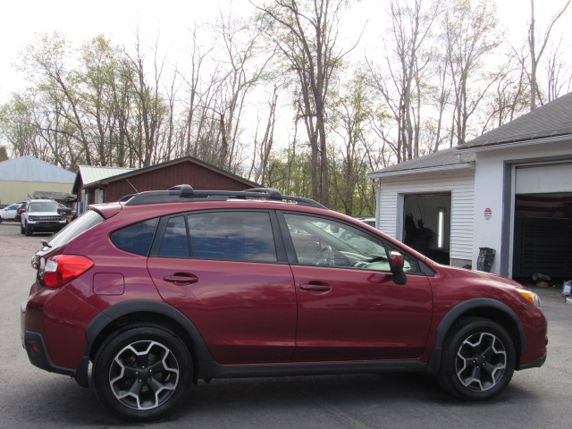 Used 2013 Subaru XV Crosstrek 2.0i Premium AWD/4WD image 8