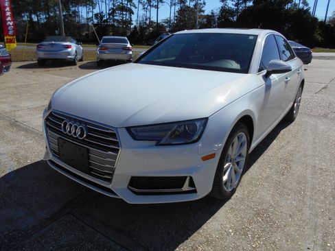 Used 2019 Audi A4 2.0T Premium image 2