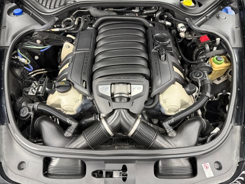Used 2013 Porsche Panamera GTS image 38