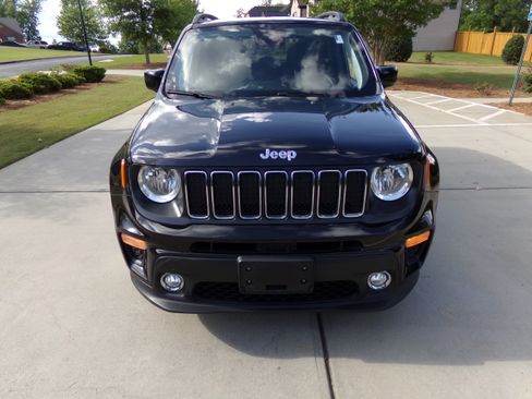Used 2019 Jeep Renegade FWD Latitude image 8