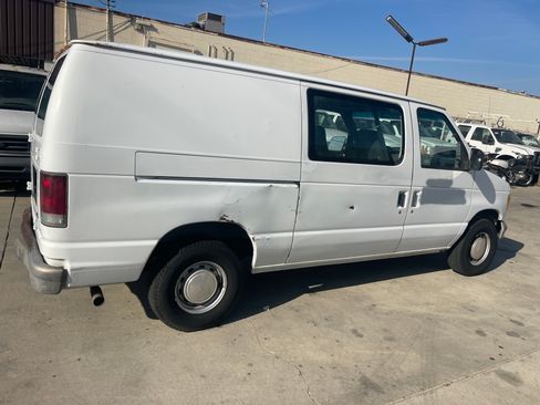 Used 1996 Ford E-150 and Econoline 150 image 4