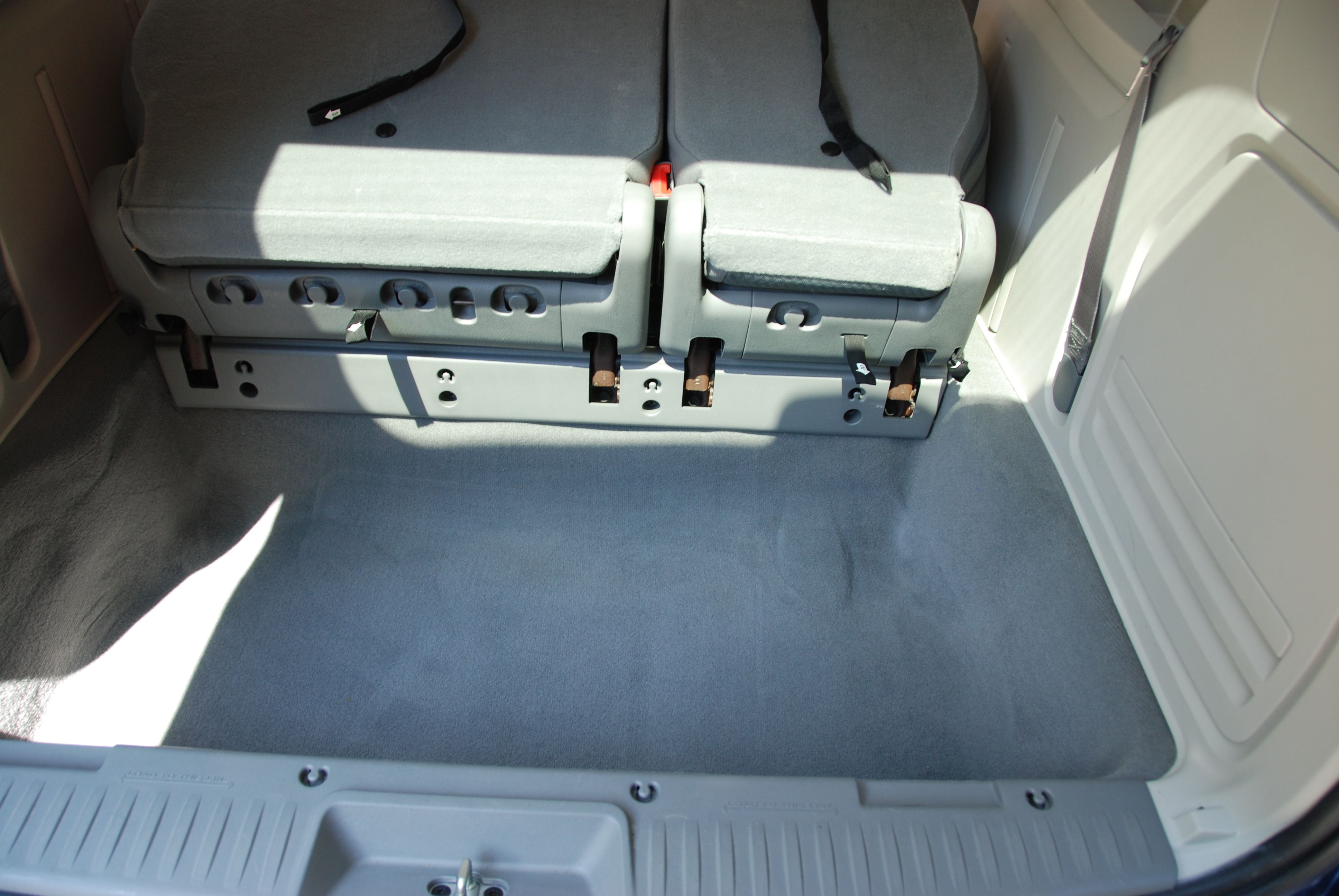 Used 2010 Dodge Grand Caravan SE FWD image 22
