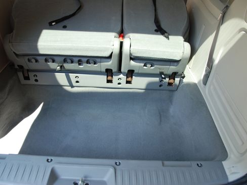 Used 2010 Dodge Grand Caravan SE FWD image 22