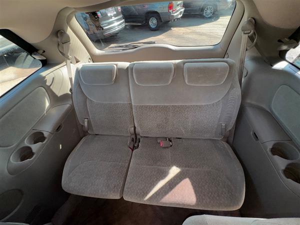 Used 2005 Toyota Sienna CE FWD image 9
