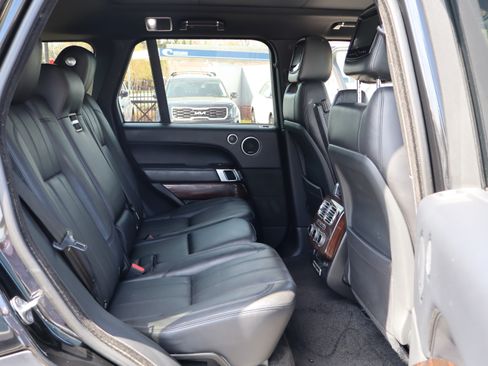Used 2016 Land Rover Range Rover HSE image 14