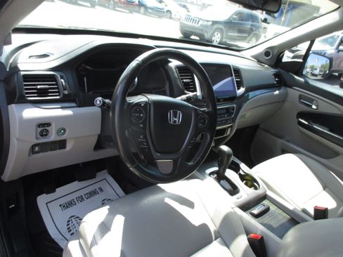 Used 2018 Honda Pilot EX-L w/ Navigation image 5