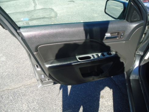 Used 2012 Ford Fusion SEL image 15