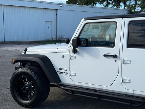 Used 2013 Jeep Wrangler Unlimited Sport image 25