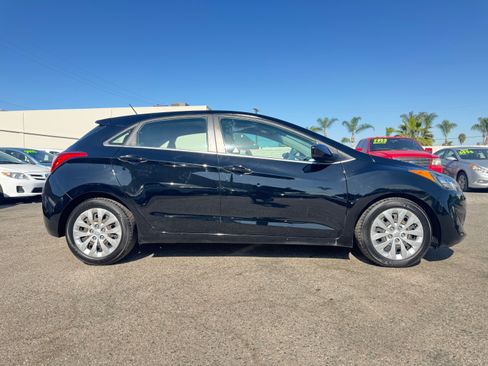 Used 2016 Hyundai Elantra GT image 8