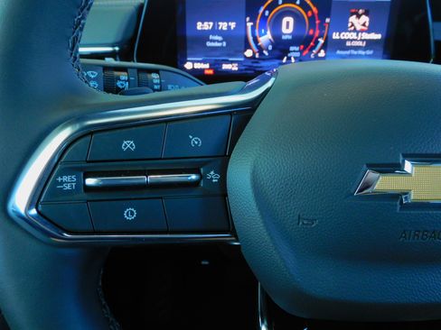 New 2026 Chevrolet Suburban Premier image 38