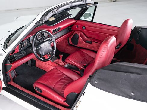 Used 1995 Porsche 911 Carrera image 52