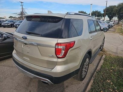 Used 2017 Ford Explorer Platinum