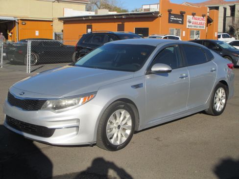 Used 2018 Kia Optima LX image 14