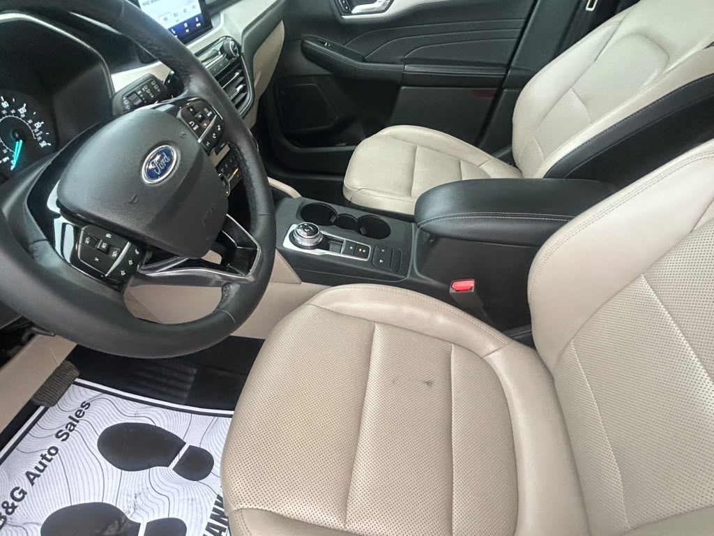 Used 2021 Ford Escape FWD SEL image 8