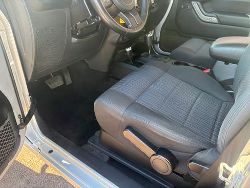 Used 2011 Jeep Wrangler Sport image 10