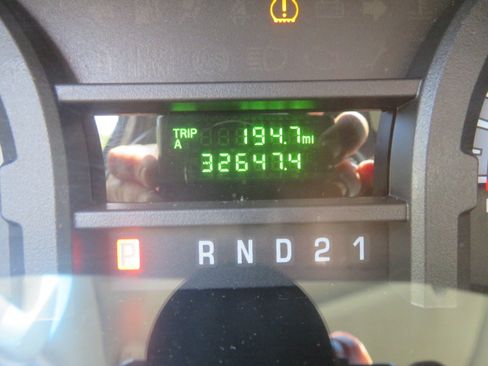 Used 2011 Ford E-350 and Econoline 350 Extended Super Duty RWD image 29
