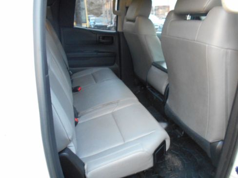 Used 2019 Toyota Tundra SR image 8