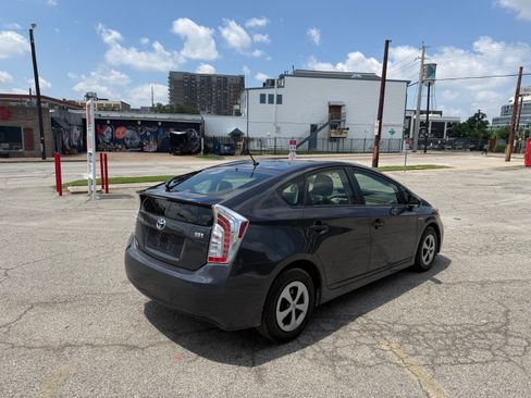 Used 2015 Toyota Prius Two FWD image 7