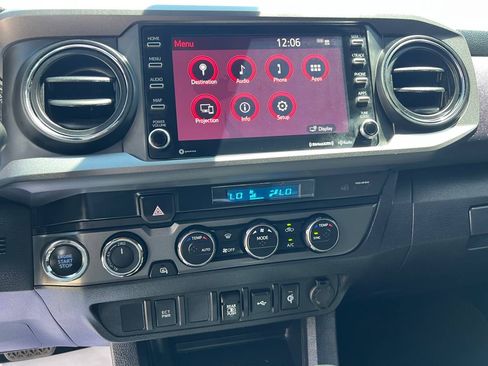 Used 2023 Toyota Tacoma TRD Sport image 22