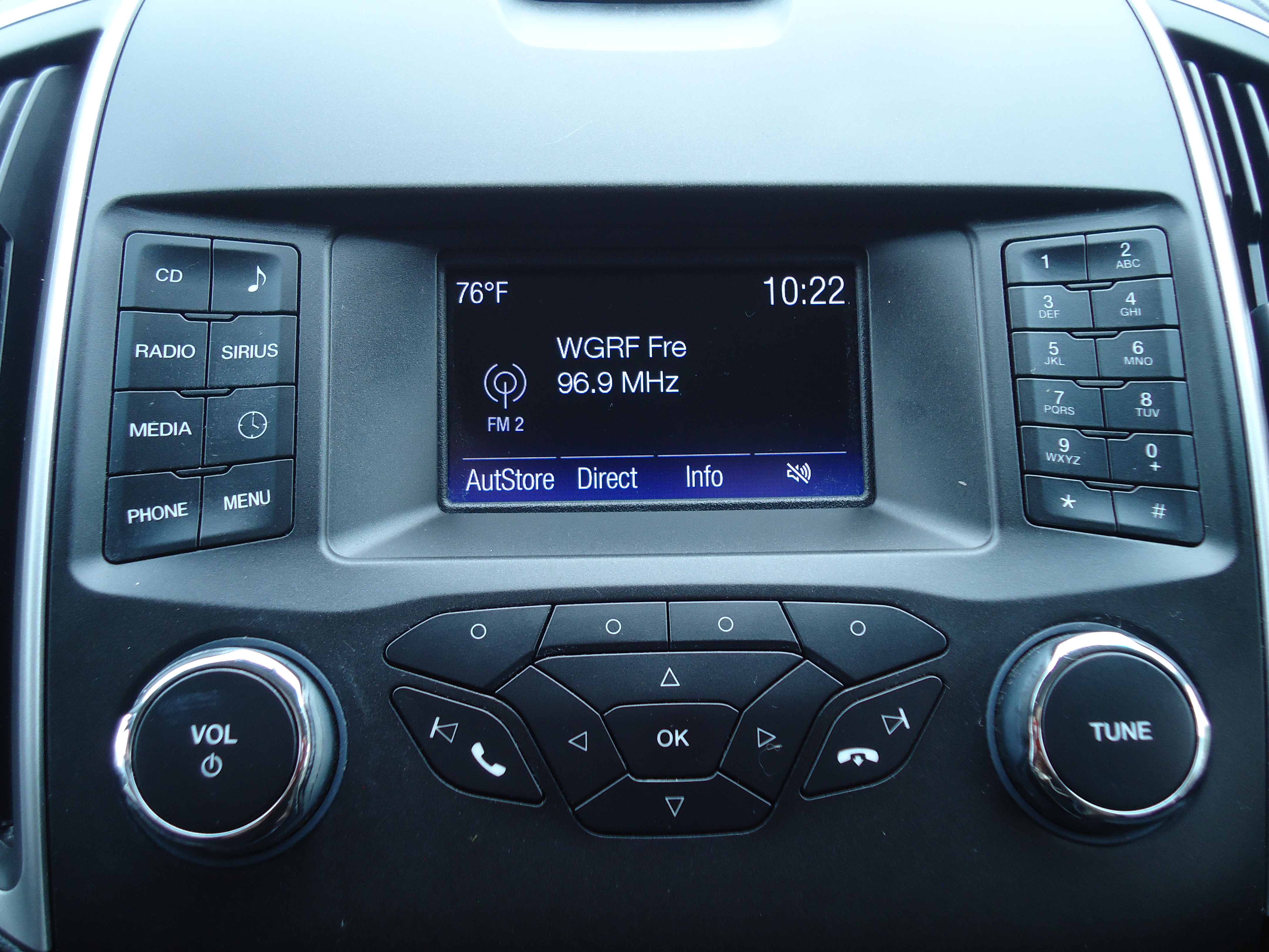 Used 2018 Ford Edge AWD SEL image 14