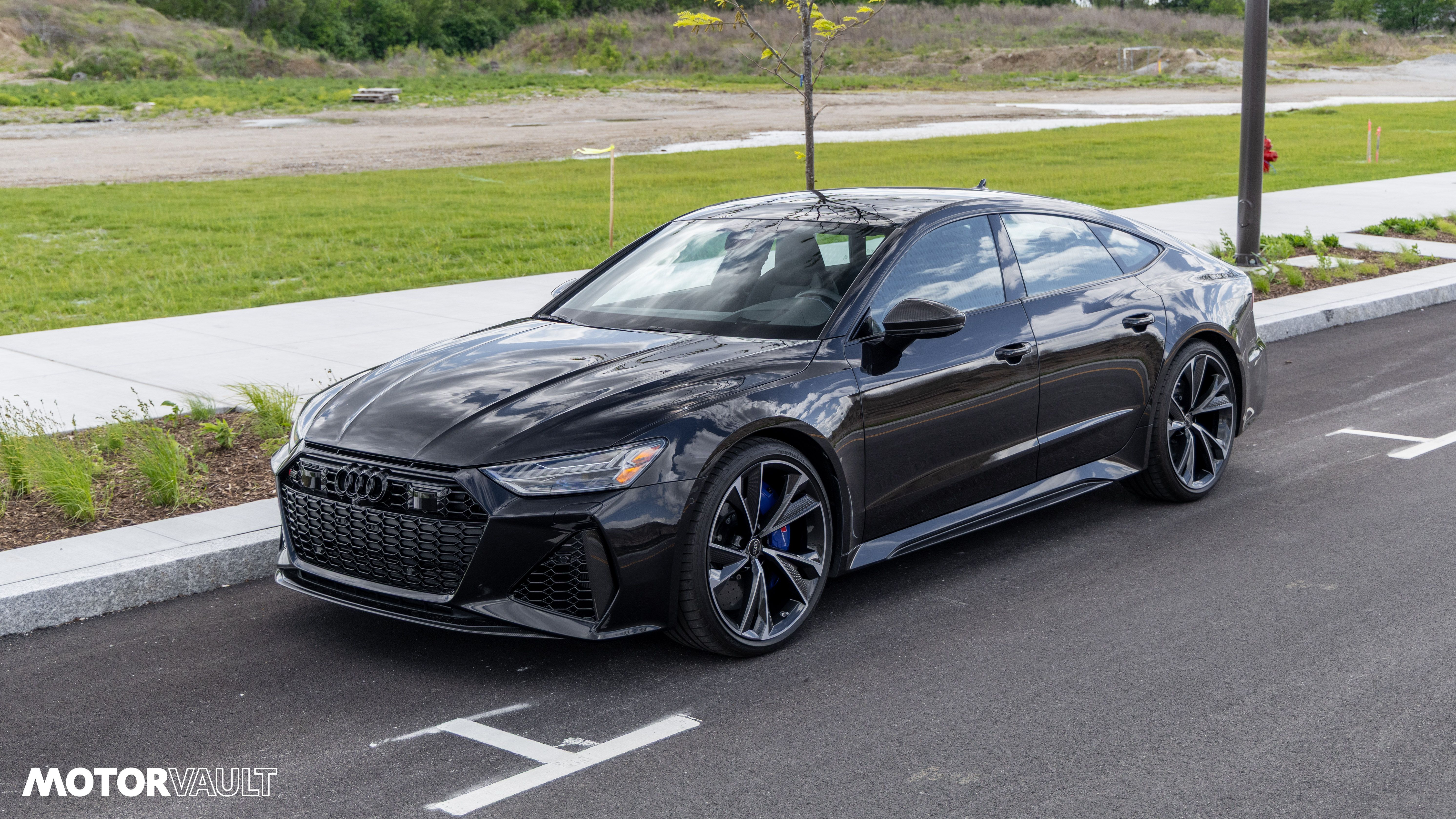 Used 2022 Audi RS 7 Sportback AWD/4WD image 2