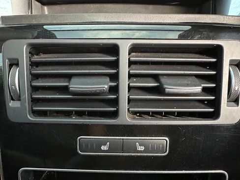 Used 2016 Land Rover Range Rover Sport HSE image 25