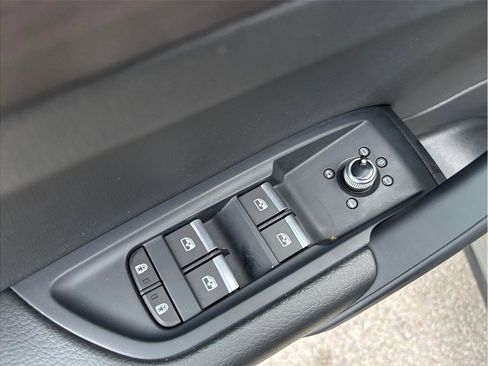 Used 2023 Audi Q5 2.0T Premium image 23