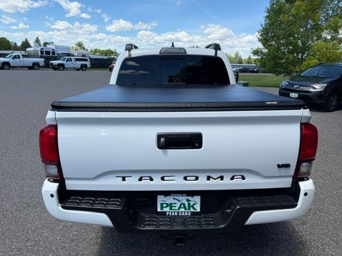 Used 2019 Toyota Tacoma 4x4 Double Cab image 4