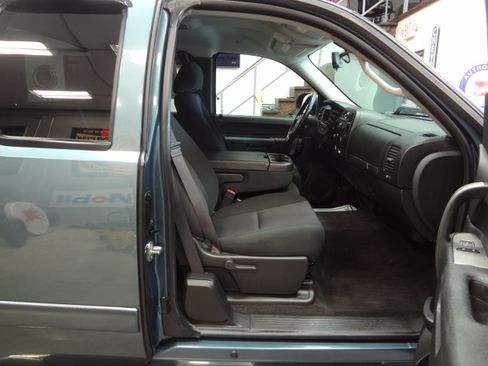 Used 2013 Chevrolet Silverado 1500 4x4 Extended Cab LT image 17