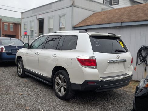 Used 2012 Toyota Highlander Limited image 8