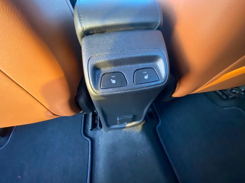 Used 2017 Chevrolet Cruze Premier image 22