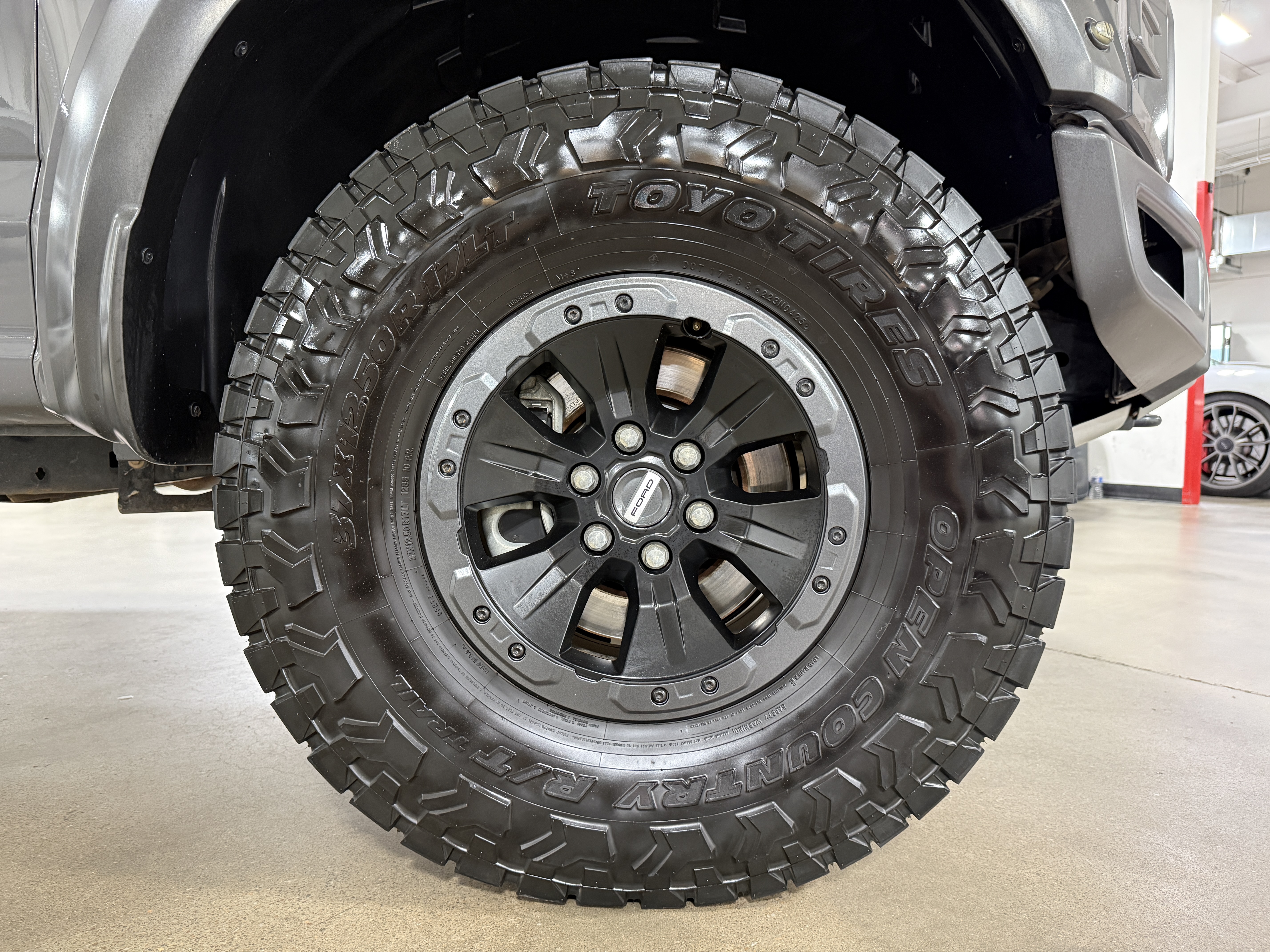 Used 2018 Ford F150 4x4 Crew Cab Raptor image 15