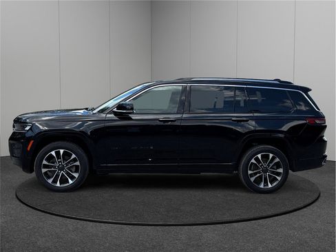 Used 2022 Jeep Grand Cherokee L Overland image 5