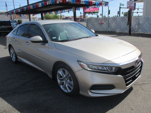Used 2018 Honda Accord LX image 13