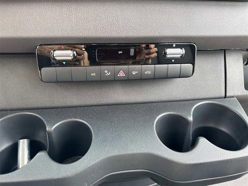 New 2025 Mercedes-Benz Sprinter 2500 image 41