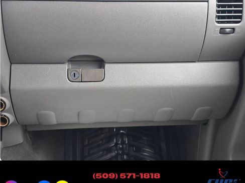 Used 2006 Nissan Frontier image 13