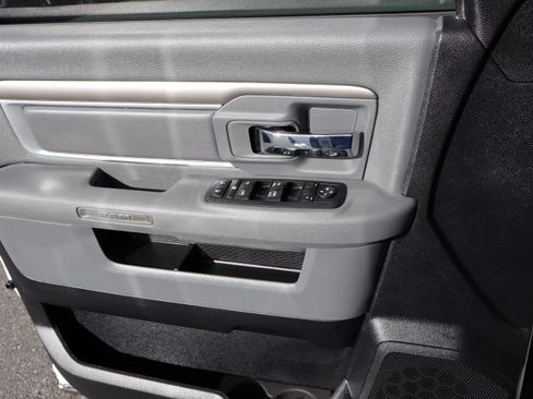 Used 2013 RAM 2500 SLT image 23