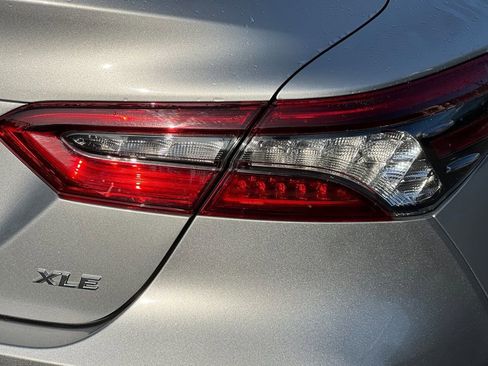 Used 2022 Toyota Camry XLE image 28