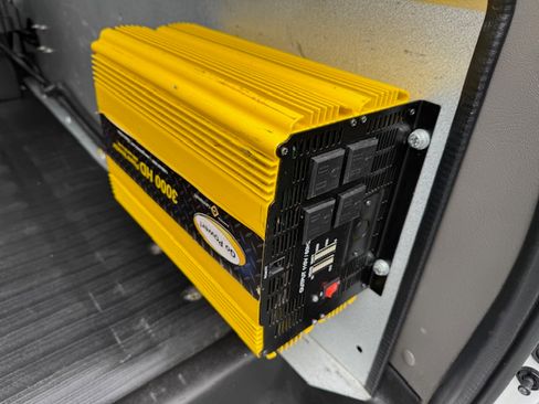 Used 2014 Chevrolet Express 3500 image 5