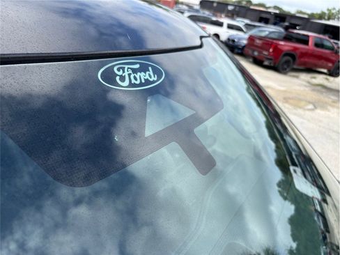 Used 2025 Ford F150 Lariat image 12