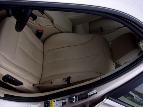 Used 2015 BMW 328i xDrive image 21