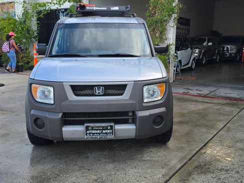 Used 2004 Honda Element EX image 15