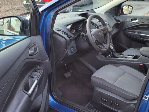 Used 2018 Ford Escape SE image 10