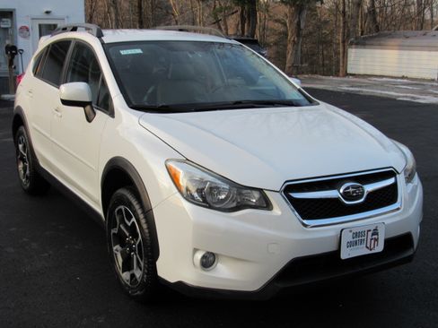 Used 2014 Subaru XV Crosstrek 2.0i Premium image 16