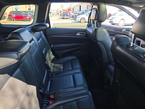 Used 2016 Jeep Grand Cherokee Overland image 11