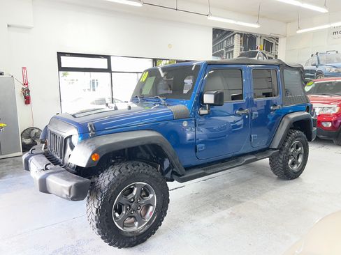 Used 2010 Jeep Wrangler Unlimited Sport image 12