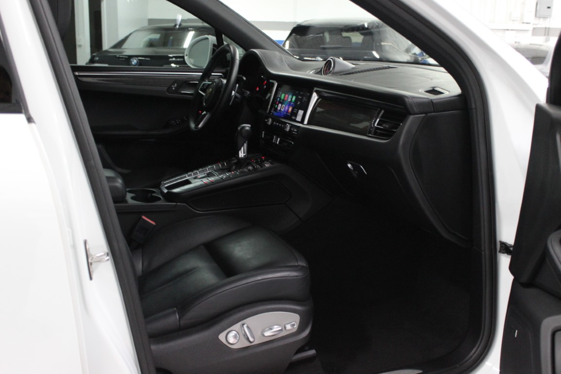 Used 2020 Porsche Macan S AWD/4WD image 36
